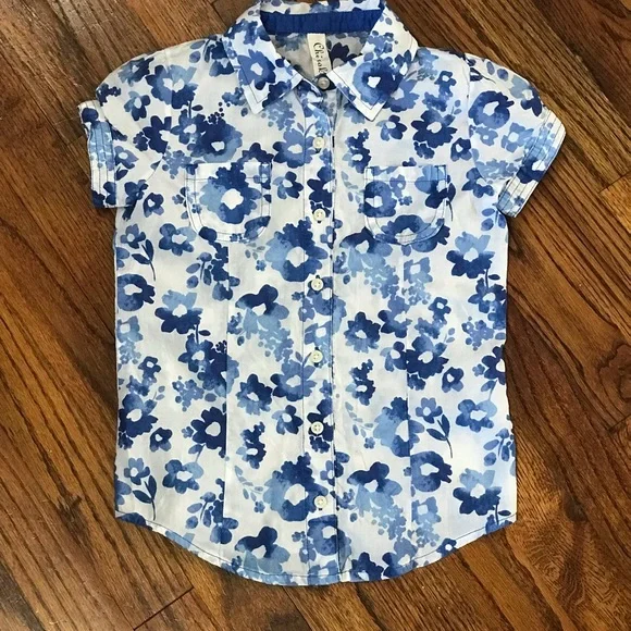 Cherokee Blue Flower Floral Print Blouse
Size Small 6 / 7
Hawaiian Button Down - Picture 5 of 12
